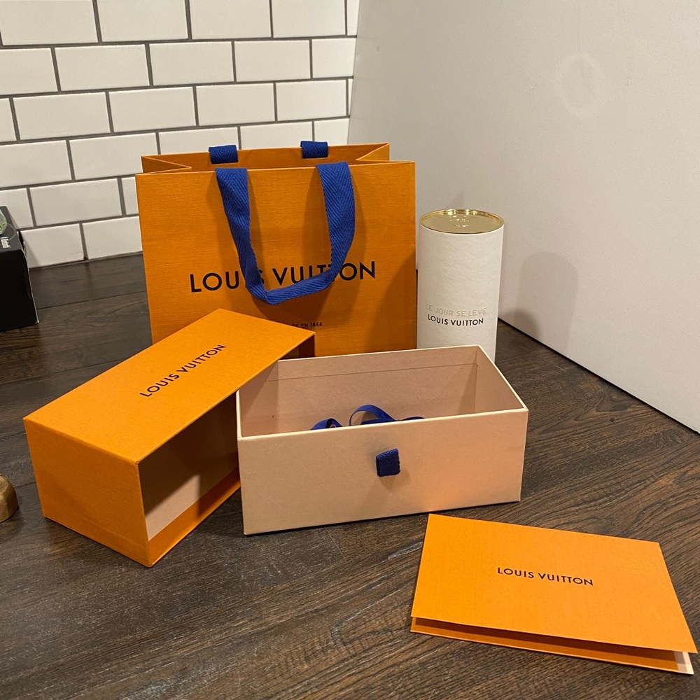 SET- EMPTY LV XSmall Shopping Bag and Small Gift Box with EMPTY perfume box
